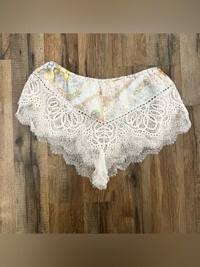Victorias Secret Floral Lace Trim Pajama Shorts Small